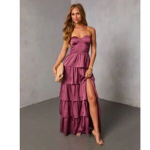Elegant Strapless Mauve Evening Gown